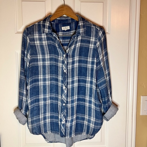 Thread and Supply Button Down Top, Size Medium. - Picture 1 of 7